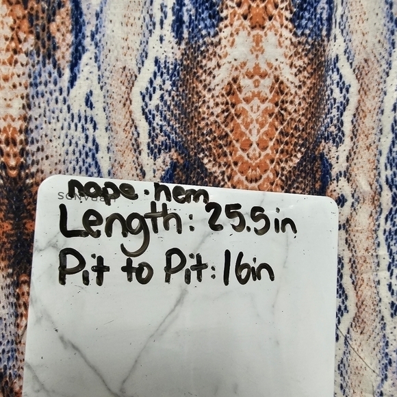 NWT LAmade Short Sleeve Tee Shirt Snake Print Side & Shoulder Ruched Detail XS - Picture 8 of 8